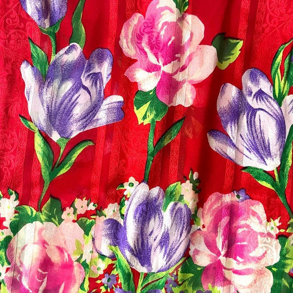 vintage Oscar de la Renta red floral print silk scarf - Picture 5 of 11